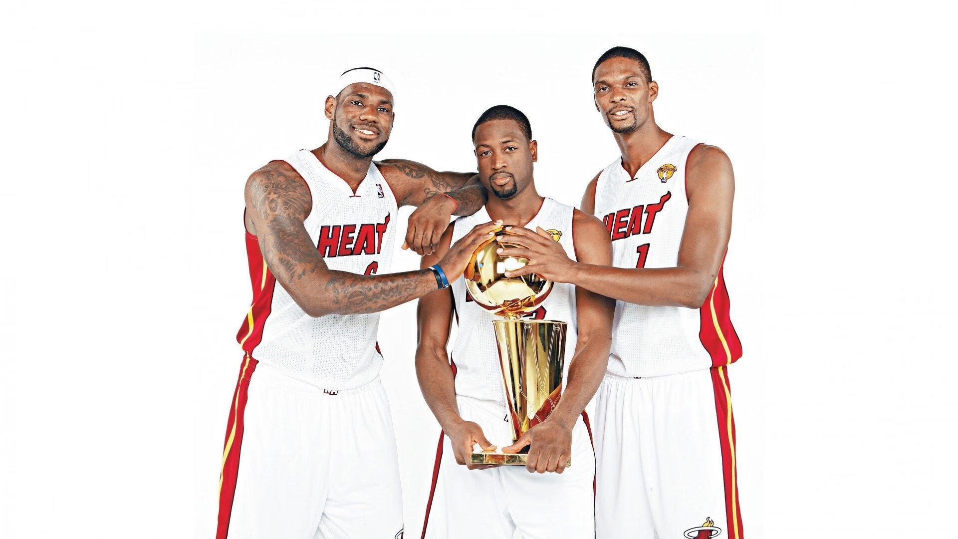 凯恩与哈兰德并驾齐驱领跑射手榜 姆巴佩以18球虎视眈眈